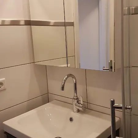 Apartment Sonniges Modernes Hoehenberg