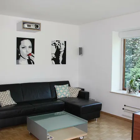 Apartment Komfortwohnung Mit Garten In Ruhiger Lage In Dellbruck