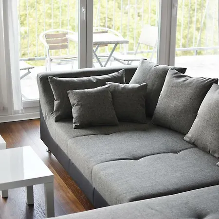 Apartment Dorya Am Ring Cologne
