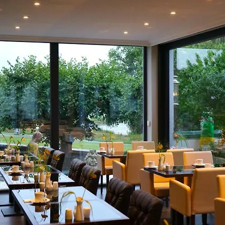 Rheinblick Hotel 4*