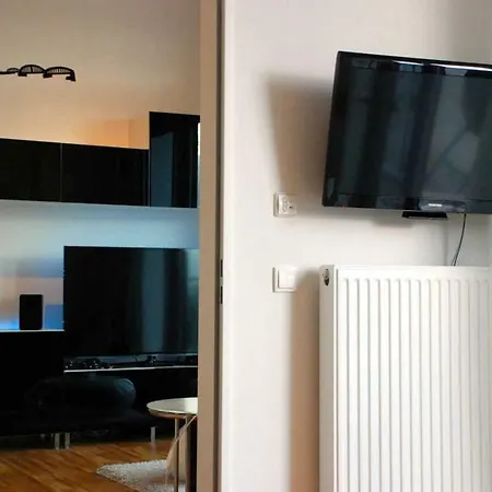 Exklusives Penthouse! Mit Wlan, Tiefgarage, 2 Fernseher Etc.