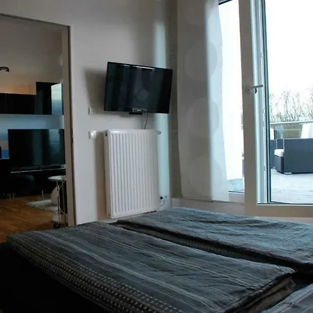 Exklusives Penthouse! Mit Wlan, Tiefgarage, 2 Fernseher Etc. *
