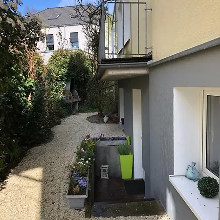 Wohnen Im Grunen - Rheinnahe Und Stadtnah * Kolonia