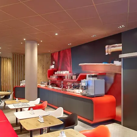 Ibis Centrum Hotel 2*