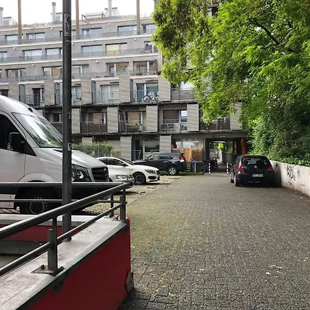 Aachener Weiher Homestay Cologne