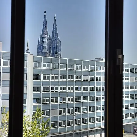 Maternushaus Hotel 4*