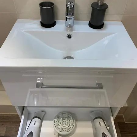 Aachener Weiher Homestay Cologne