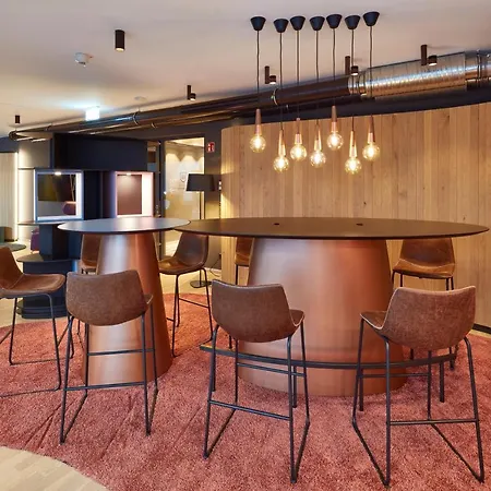 Hotel Im Leskanpark 3*