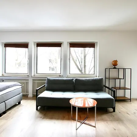 Arthouse Im Pantaleonsviertel Апартаменты *