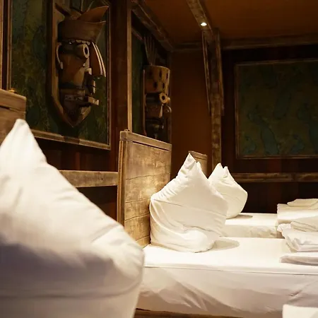 Hotel Mycologne 3*