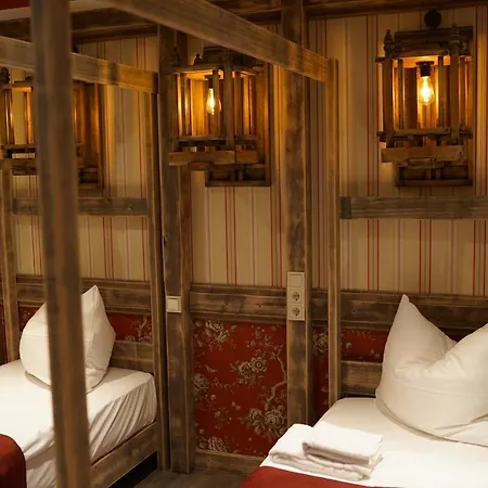Mycologne Hotel 3*