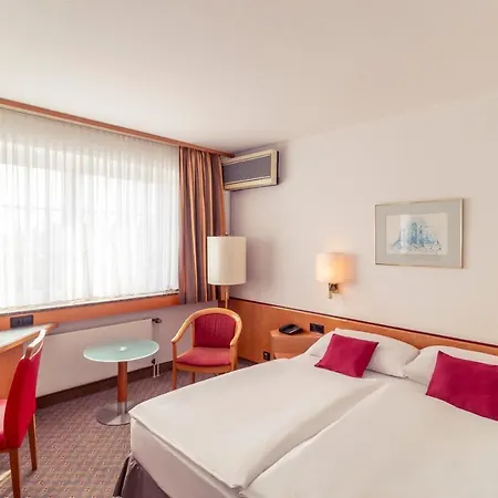 Mercure Friesenstrasse 4* Cologne