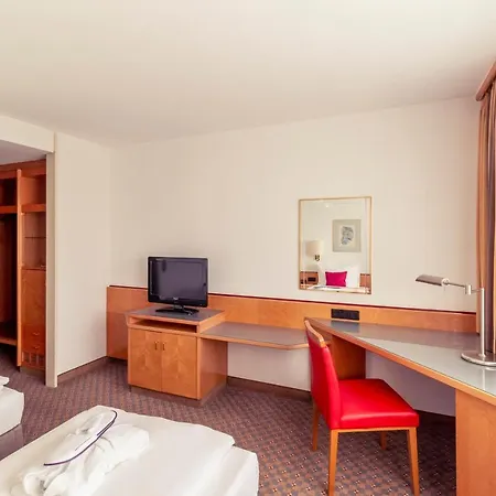 Mercure Friesenstrasse Hotel
