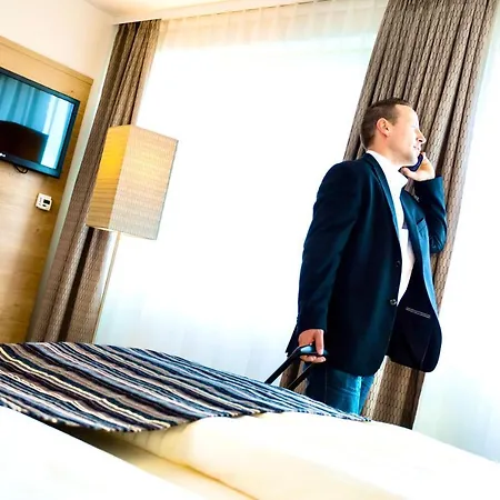 Hotel Stadthotel Am Roemerturm Cologne