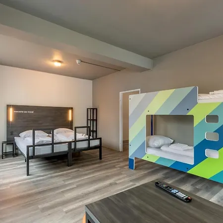 Hotel A&o Koeln Hauptbahnhof 2*