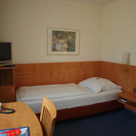 Otel Airport Business