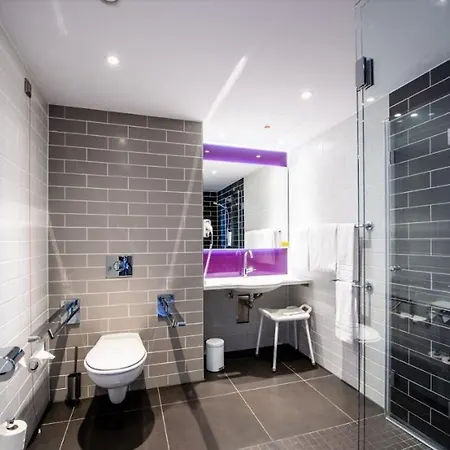Express - - Centre Hotel