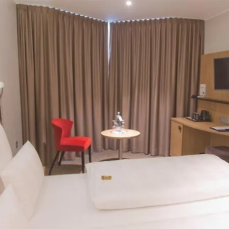 Astor & 4*