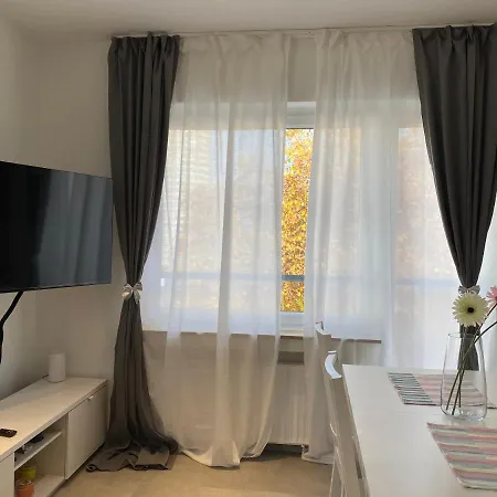 Moderne In Center *