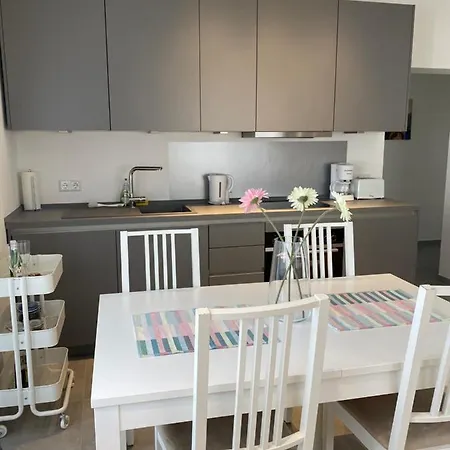 Moderne In Center Apartment