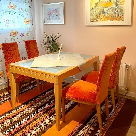 Apartment Koeln-poll *