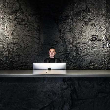 Black 4* Köln