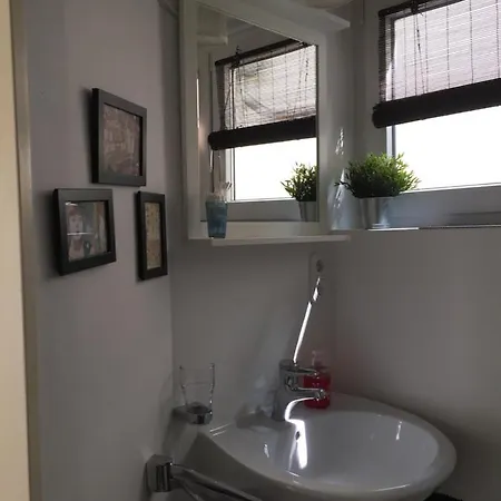 Iii Apartment Cologne
