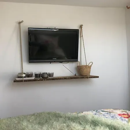 Idyllische Ferienwohnung Mit Rheinblick Cologne