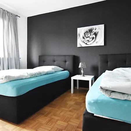 Dorya Am Ring Apartment Cologne