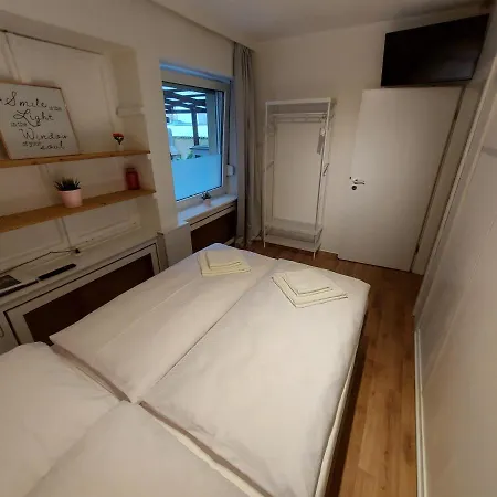 Overnight Apartment