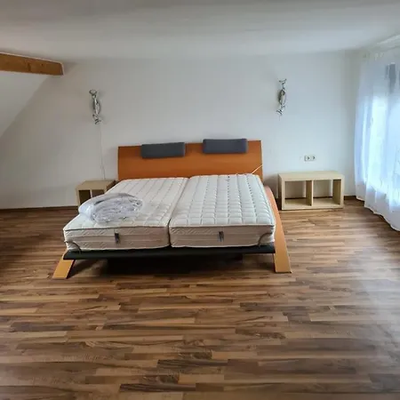Lores Quartier Apartment *