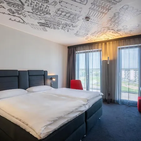 Hotel V8 At Motorworld Colónia