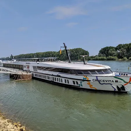 Hotelships Holland