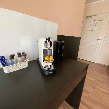 Hotel Drei Kronen 3*