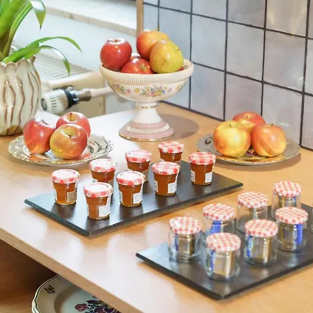 Hotel Tante Alma's Lasthaus Am Ring 3*