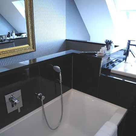 Humboldt1 Palais-hotel & Bar 4* Colonia