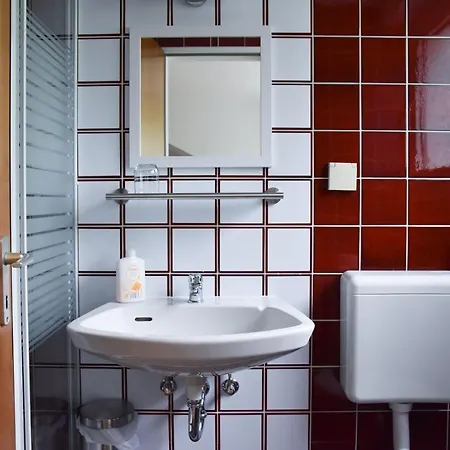 Mads Guest house Cologne