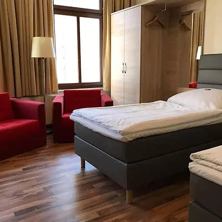 Guest house La Maison City-Messe-Arena Hotel Boardinghouse - Kontaktloser Self Check-In 3*