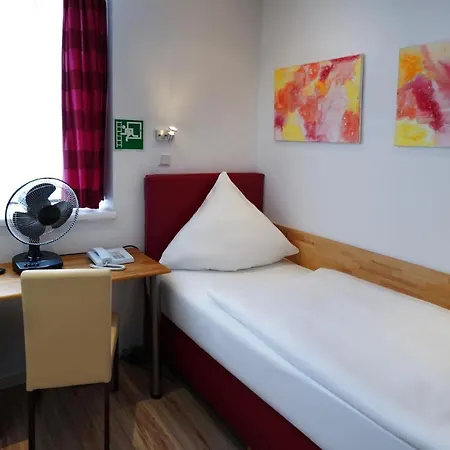 Hotel Im Kupferkessel Cologne