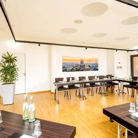 Stadthotel Am Roemerturm Hotel
