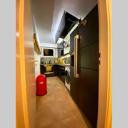 2 Zimmer Apartment Mit Blick Auf Den Koelner Dom Cologne