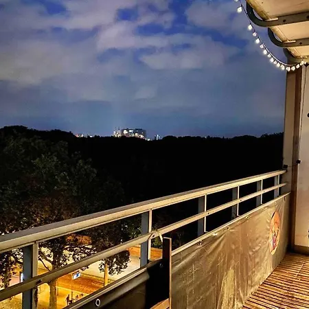 2 Zimmer Apartment mit Blick auf den Kölner Dom *