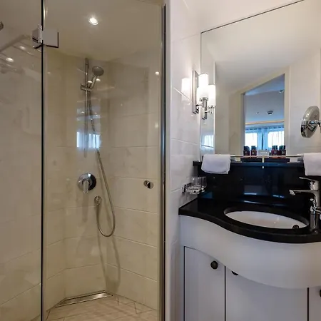 Kd Komfort Hotelschiff Koeln Altstadt Botel 4*