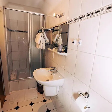 Hotel Restaurant Zagreb 2*