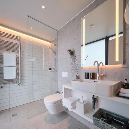 Adina 4* Colonia