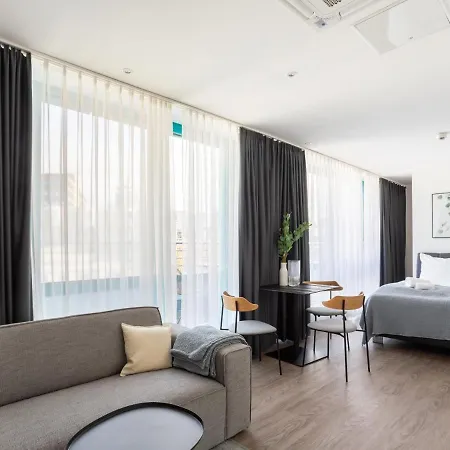 Limehome Friesenplatz - Digital Access Aparthotel 3*