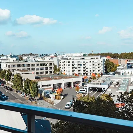 2 Zimmer Apartment Mit Blick Auf Den Koelner Dom *