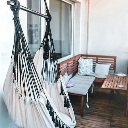 2 Zimmer Apartment Mit Blick Auf Den Koelner Dom Cologne