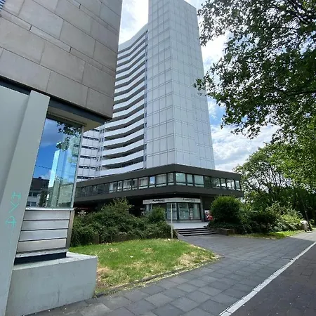 The * Köln