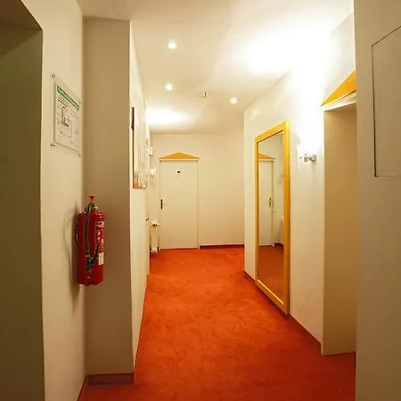 Warsteinerhof By Centro Comfort 3* Cologne